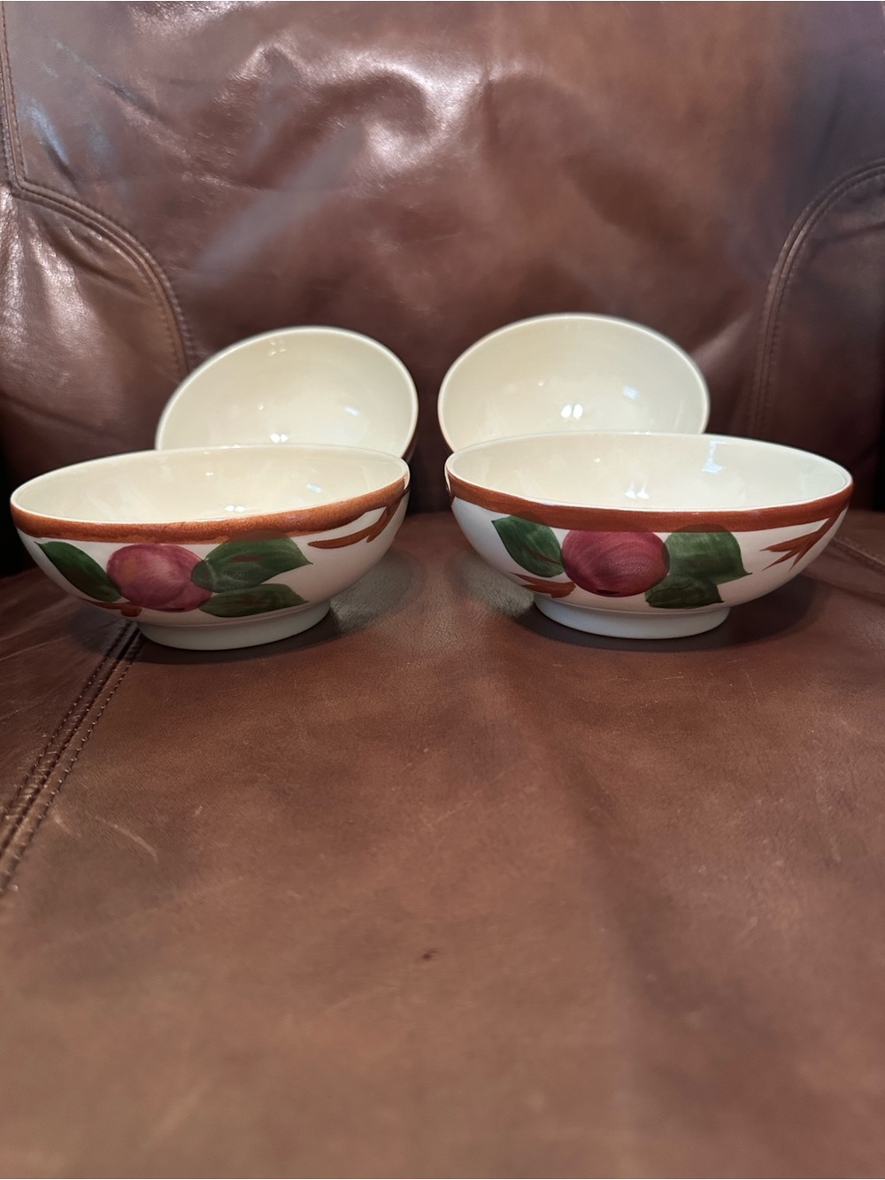 Set of 4 Vintage Franciscan Apple Earthenware Oatmeal Bowl -England backstamped